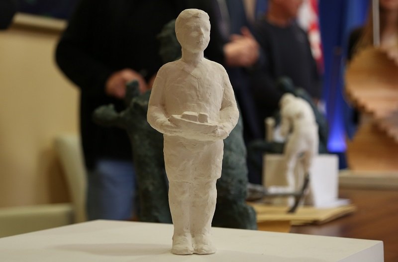 Spomenik betinskom kalafatu (Foto: Rudinapress/H. Pavić)