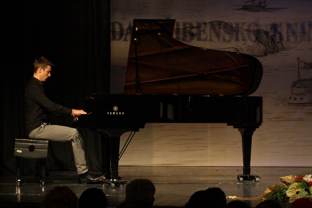 Tišnjani svirali za Dan Šibensko-kninske županije (Foto Tris) (5)