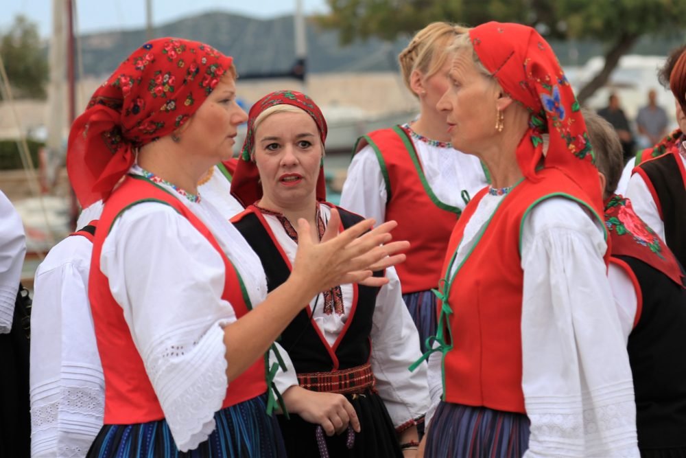 Featured image for “Počinje betinski Tjedan folklora”