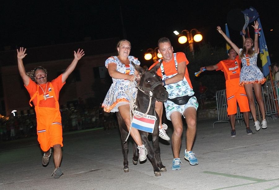 Miška treneri i jahači moraju usporavati - na leđima Miška je Nizozemka Fabienne koja ga je 2014. godine nazvala Robben (Foto: H. Pavić)