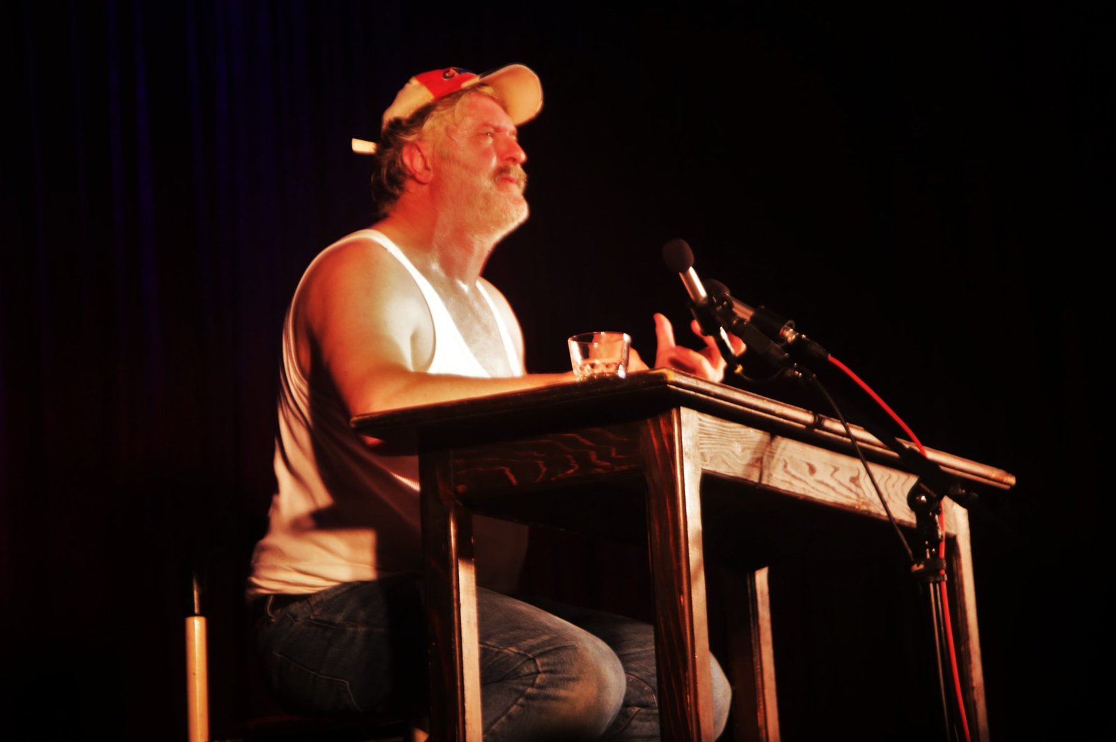 Featured image for “TISNO Sveopći uspjeh predstave “Oči Uoči Zgospod’non” – Ričardov duh u Tisnom je doma!”