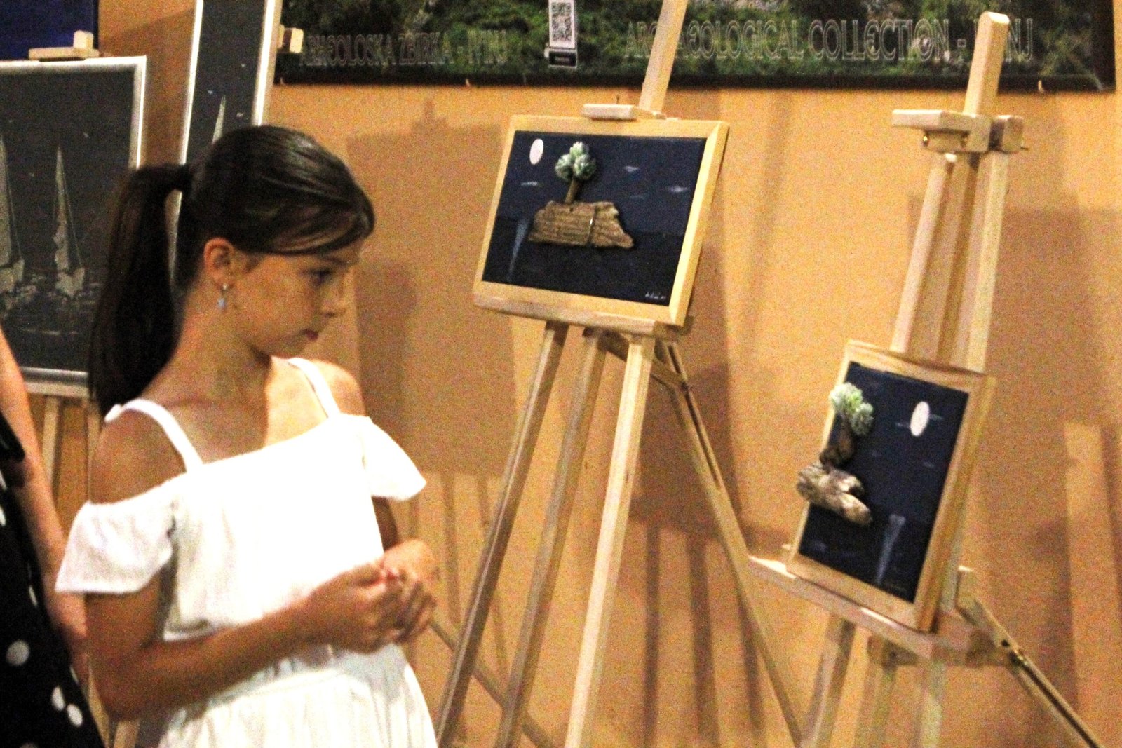 Featured image for “TISNO Izložba “Morski san” Andree Mintaković, san je svakog umjetnika – radovi razgrabljeni već na otvorenju”