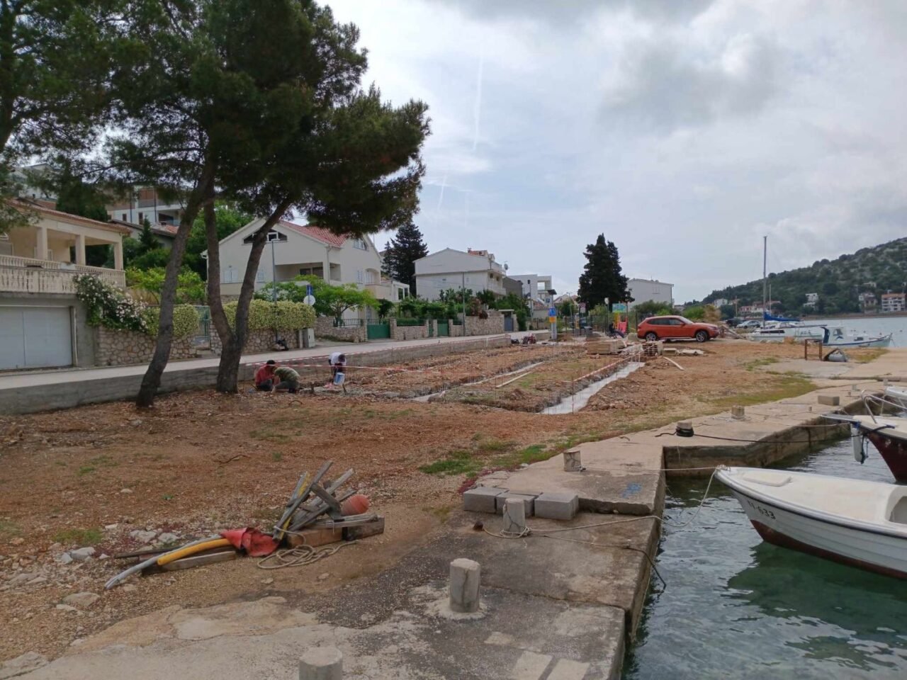 Featured image for “Općina Tisno i nakon izbora nastavlja s ilegalnom gradnjom”