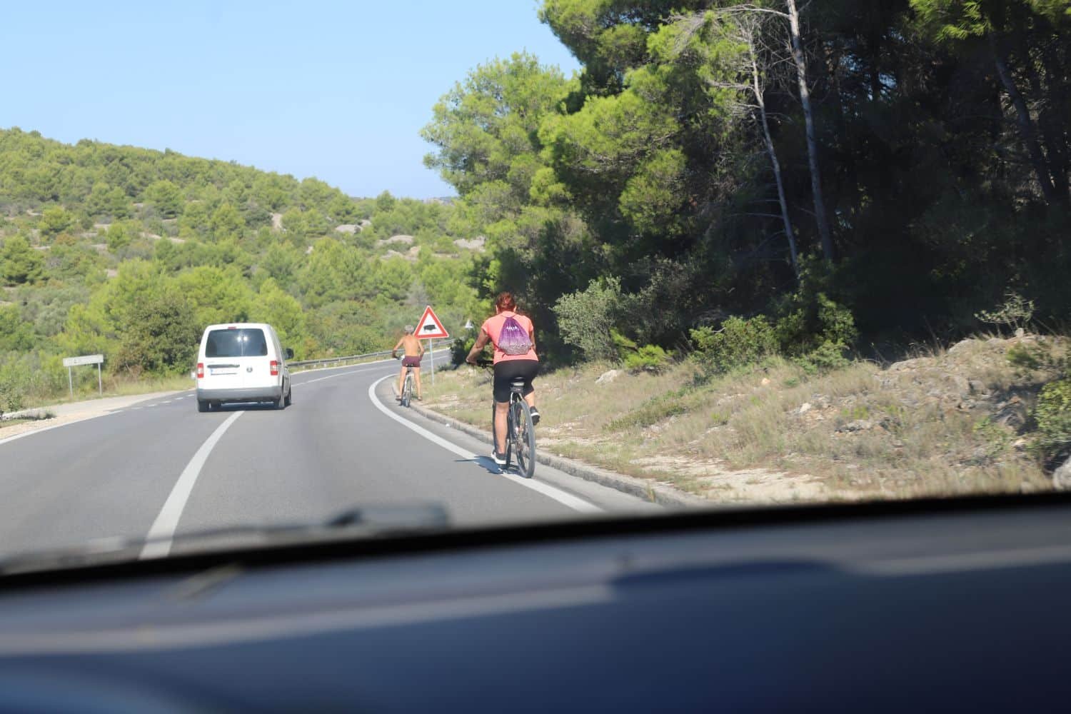 Featured image for “BETINA Nijemac (71) električnim biciklom skretao ulijevo preko pune linije – teretnjakom ga pretjecao i pregazio Splićanin (28)”